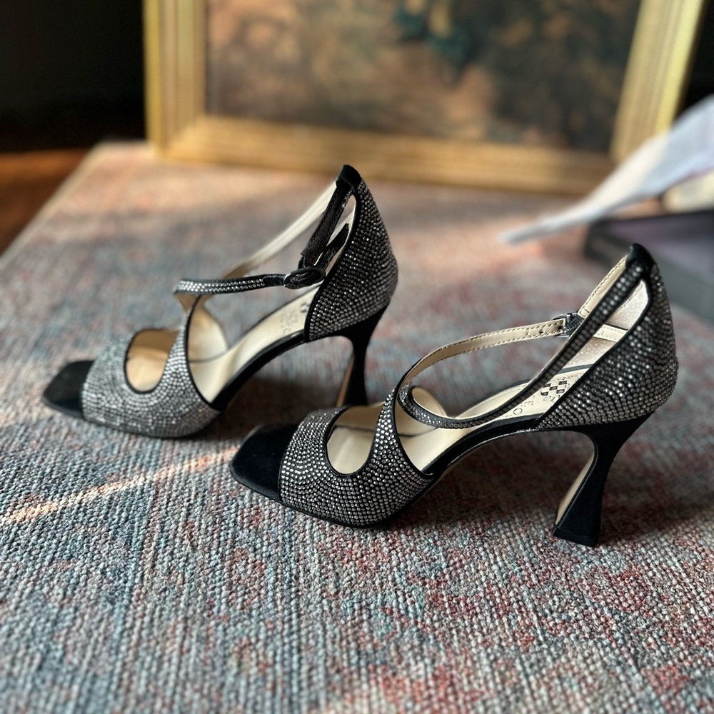 Vince Camuto Size 6.5 4in Rhinestone Strappy Heel